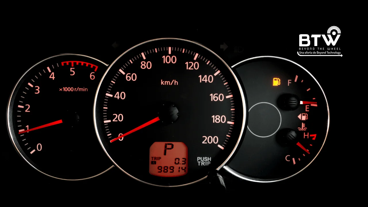 Ventajas del monitoreo de combustible en tiempo real para flotillas de transporte