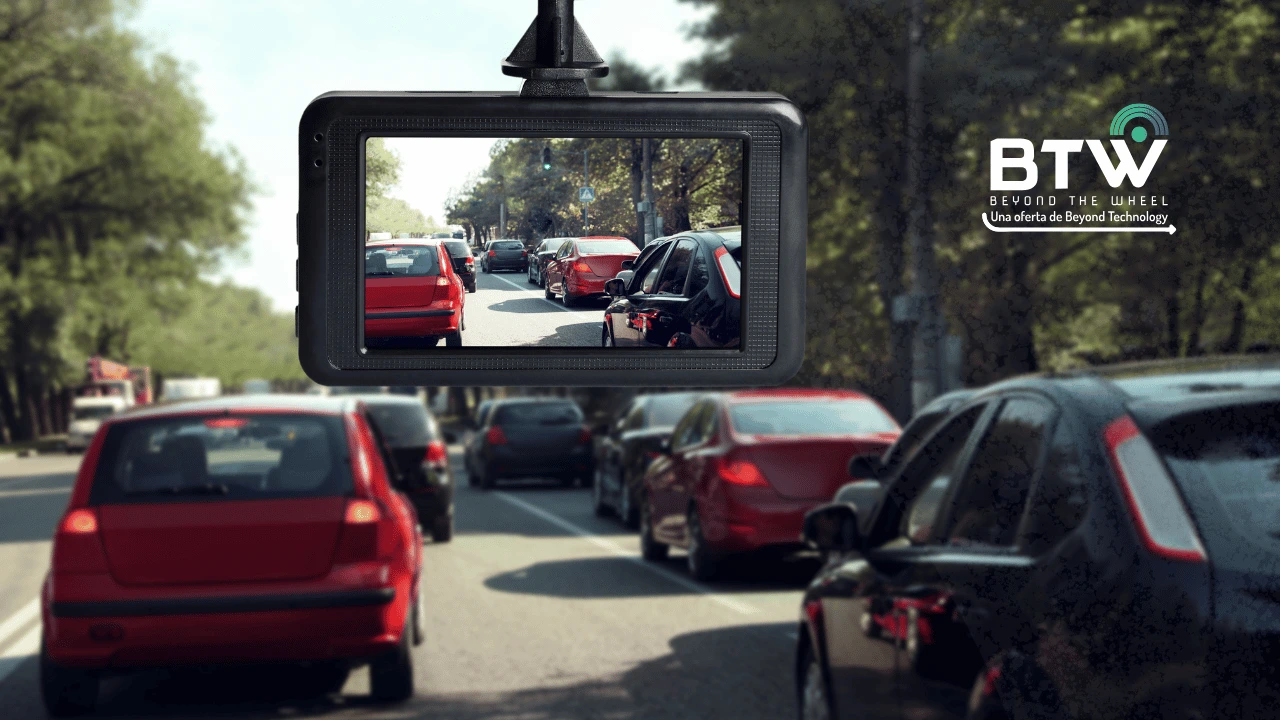 What Is a Dashcam and What Is It Used for in a Vehicle Fleet